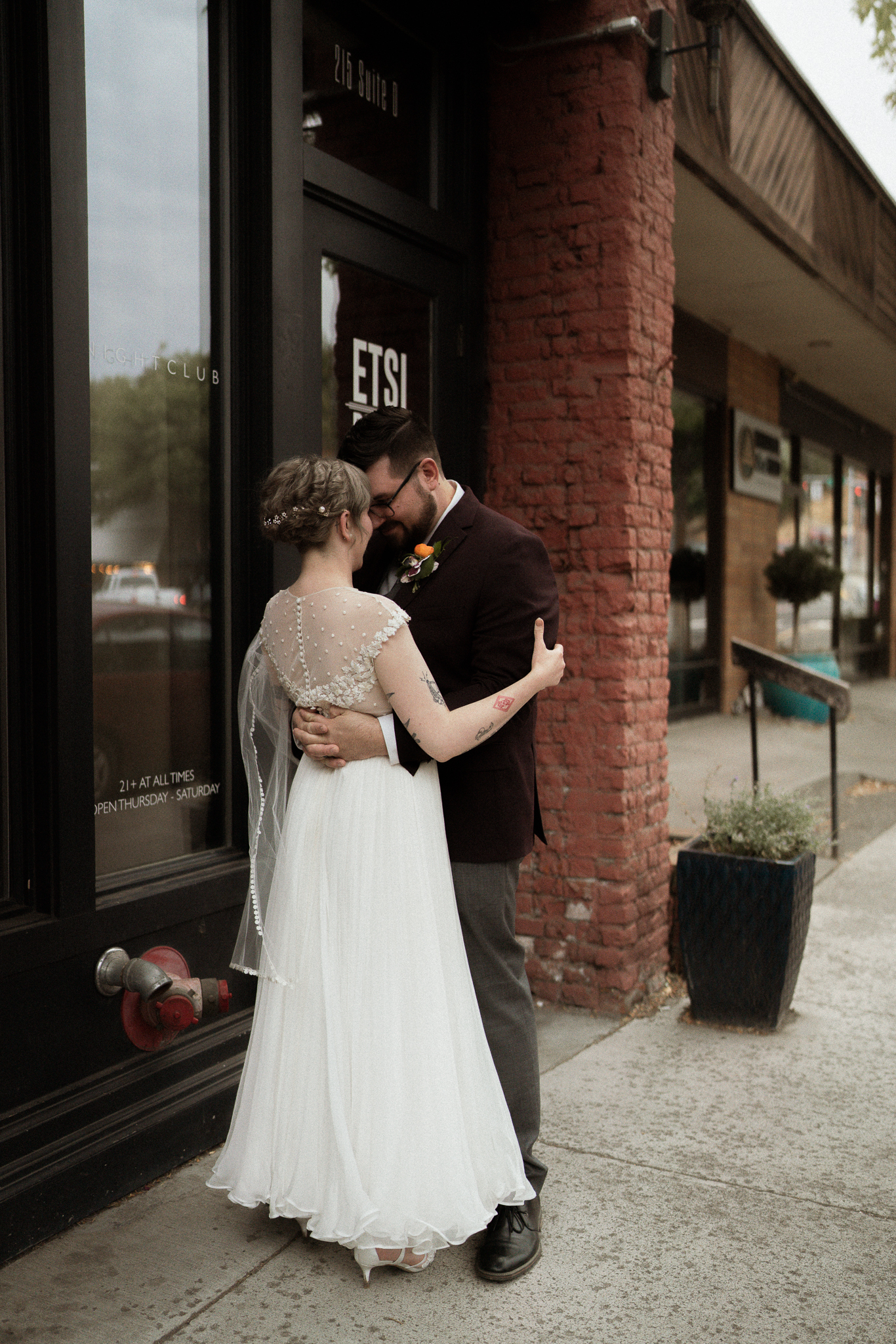 Intimate wedding in Pullman Washington