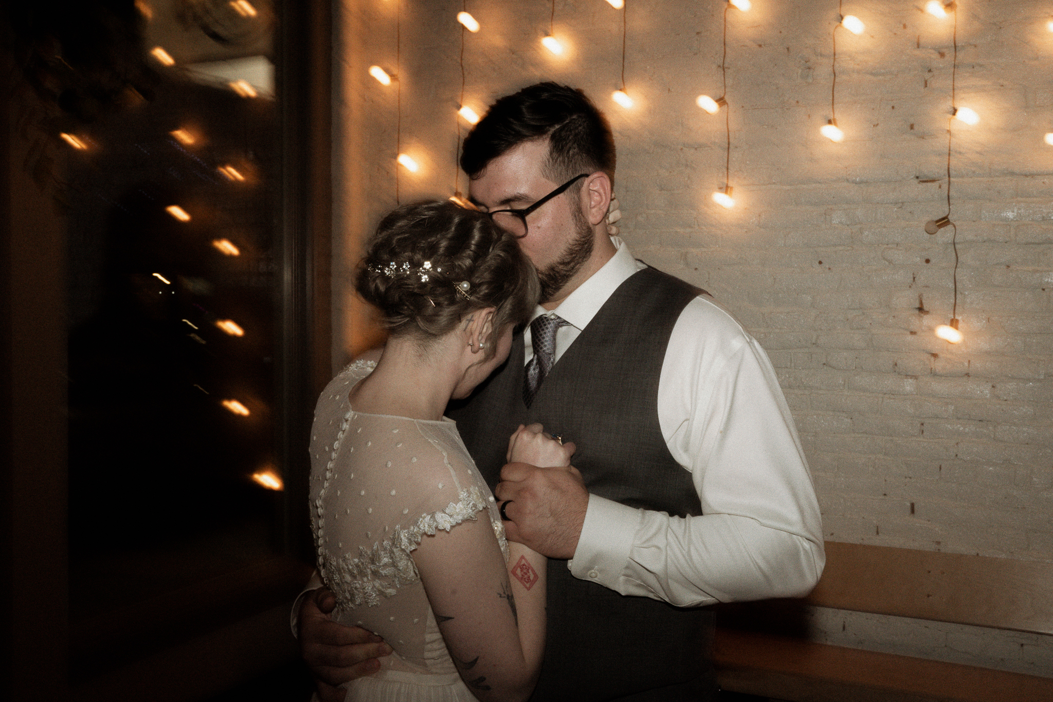 Intimate wedding in Pullman Washington