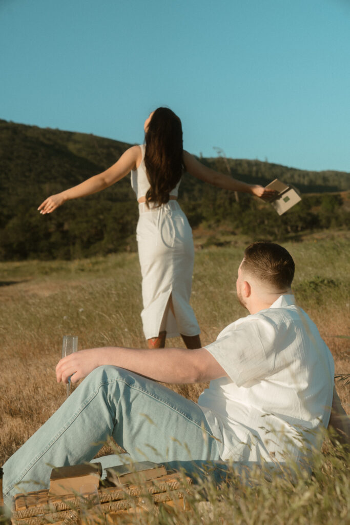 editorial picnic engagement session at rowena crest