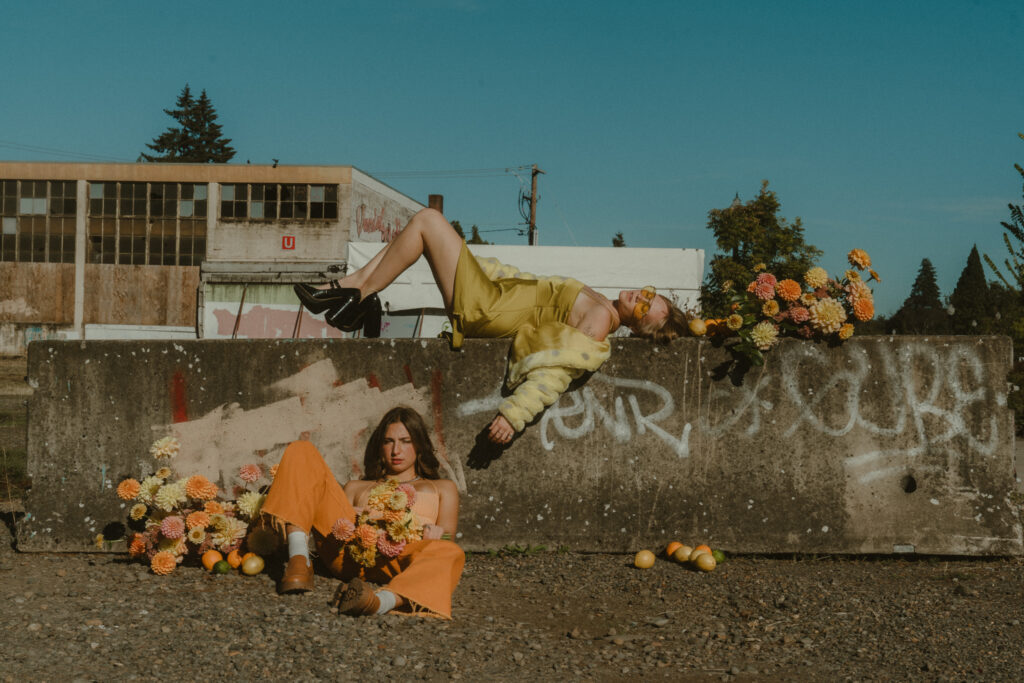 eclectic engagement shoot in Eugene Oregon