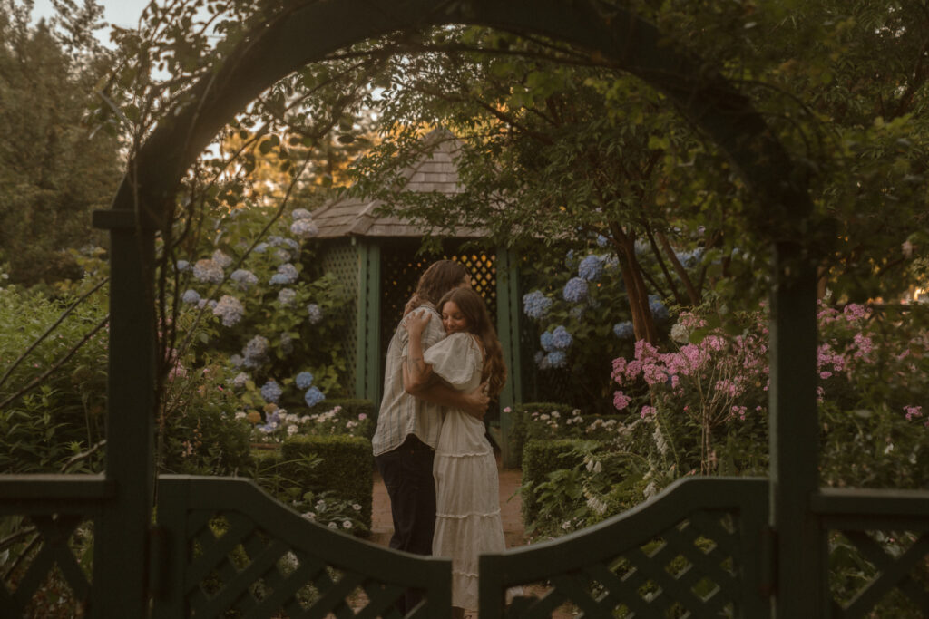 Romantic Deepwood Museum engagement session in Salem, Oregon. Explore this dreamy forest estate perfect for whimsical, vintage-inspired photos.