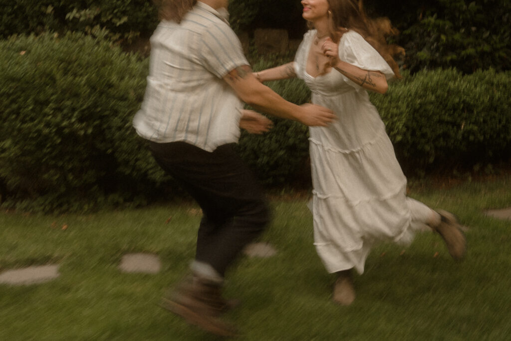 Romantic Deepwood Museum engagement session in Salem, Oregon. Explore this dreamy forest estate perfect for whimsical, vintage-inspired photos.