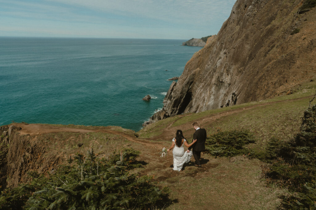 oregon coast elopement at elk flats