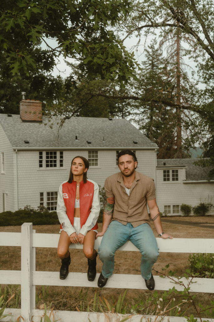 Eugene Oregon Engagement Photography