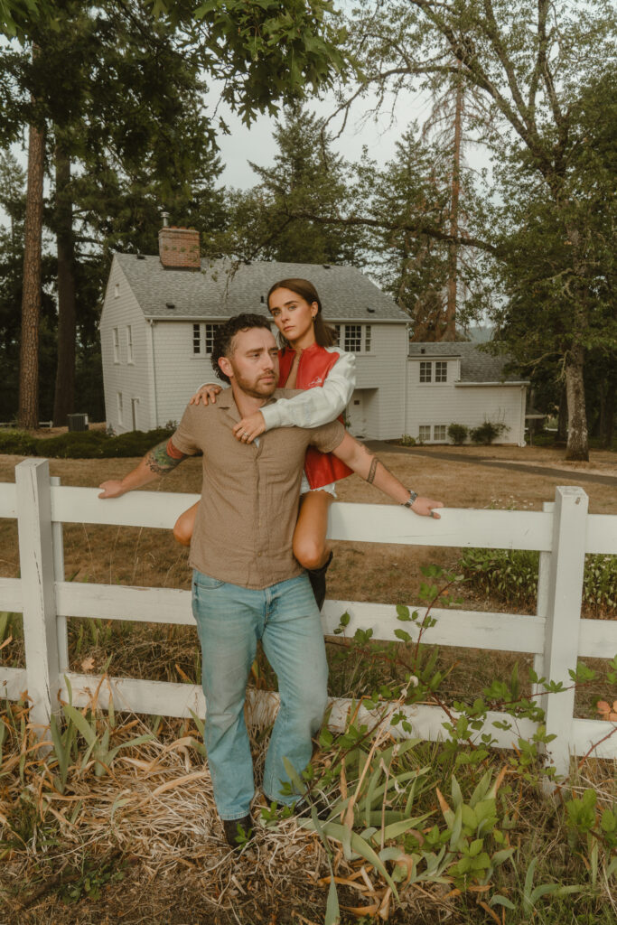 Eugene Oregon Engagement Photography